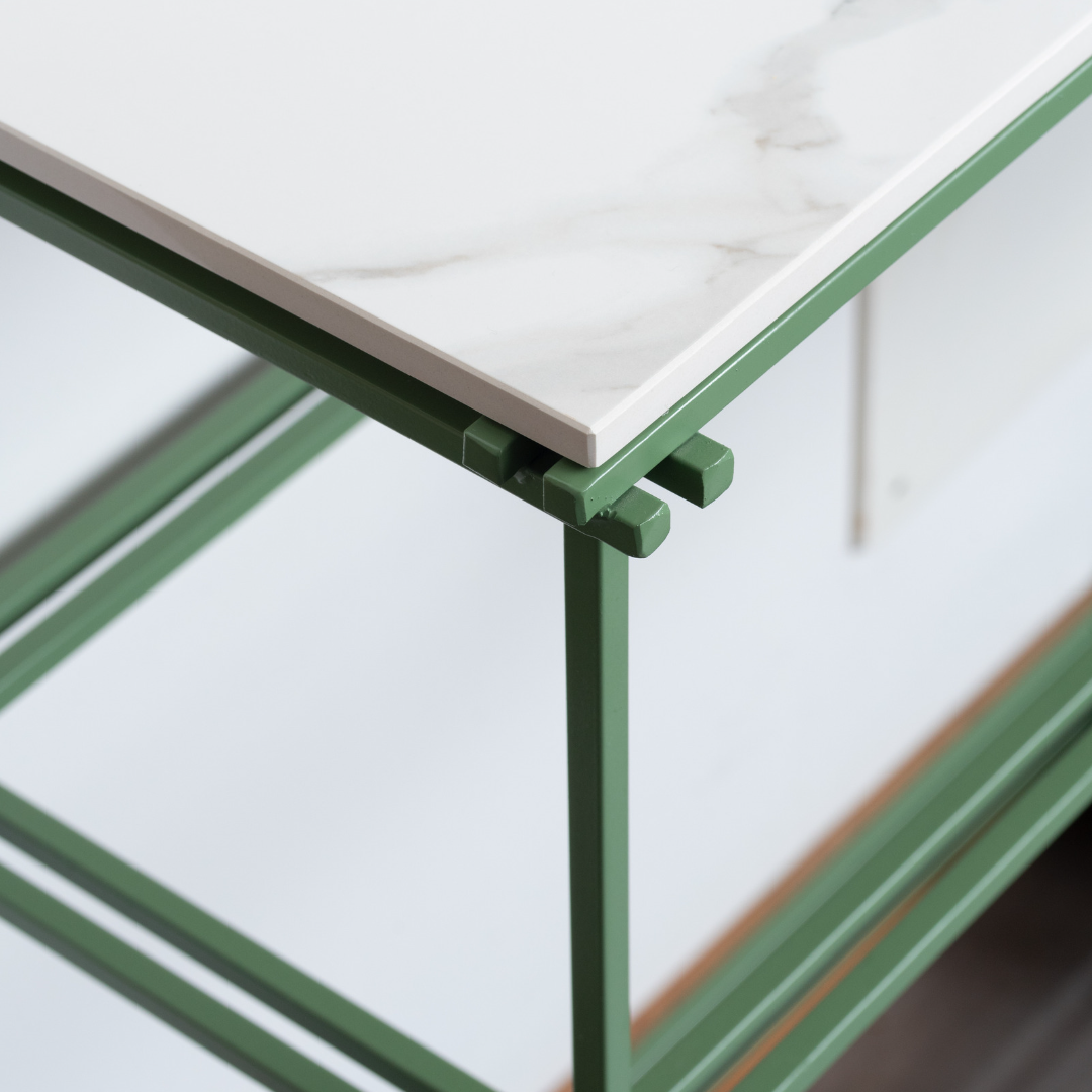 Consolle in acciaio e marmo